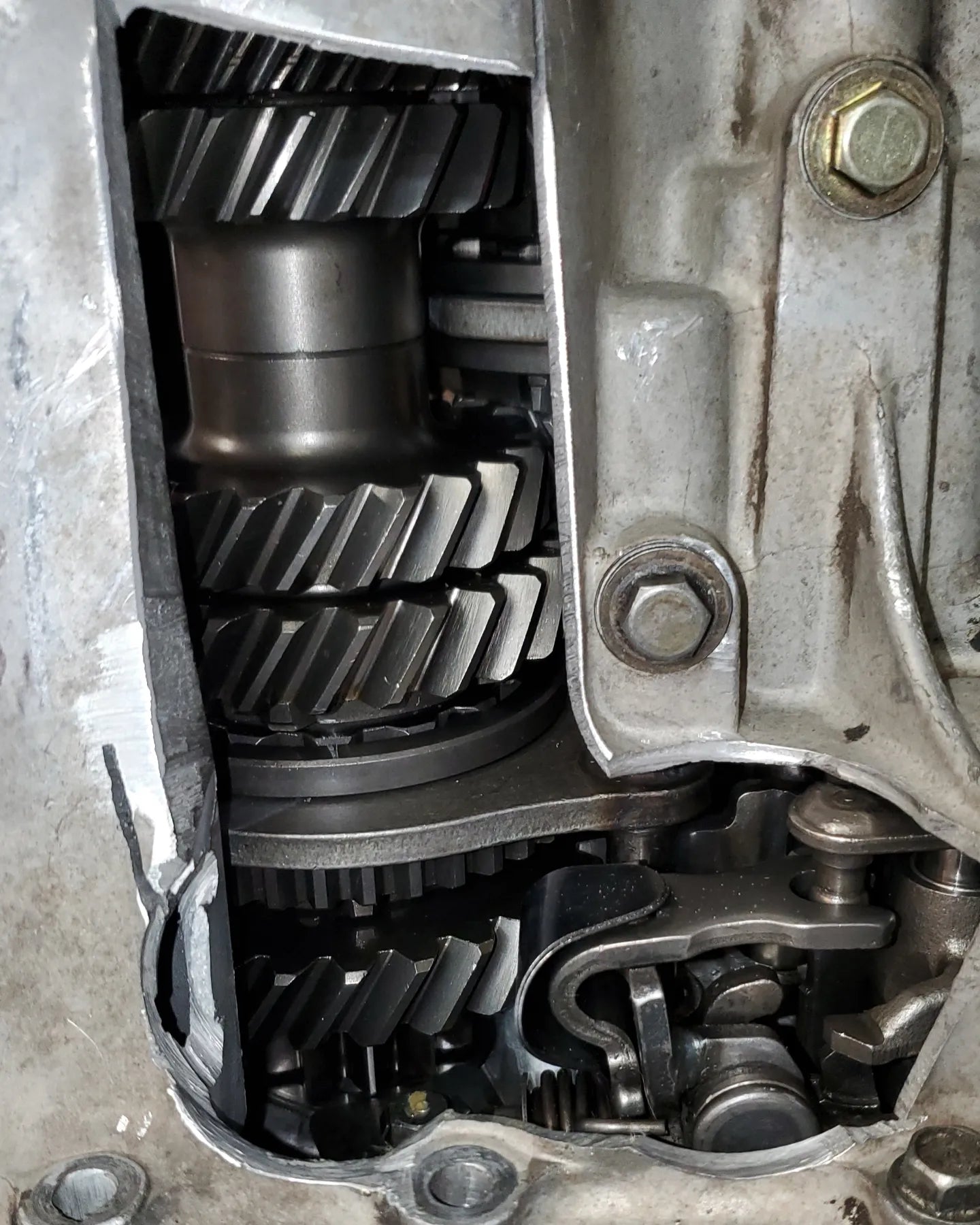 B SERIES FWD DOG BOX